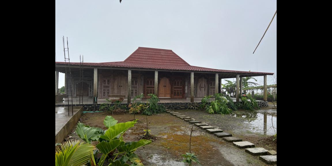 Villa Limasan Cocok untuk Cafe & Penginapan Kemuning  Villa Limasan Cocok untuk Cafe & Penginapan Kemuning