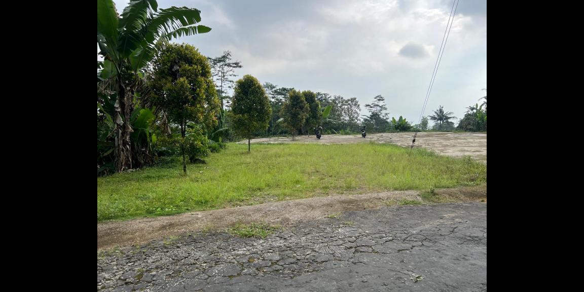 Tanah Datar 1100m² Kawasan Wisata Ngargoyoso Tanah Datar 1100m² Kawasan Wisata Ngargoyoso