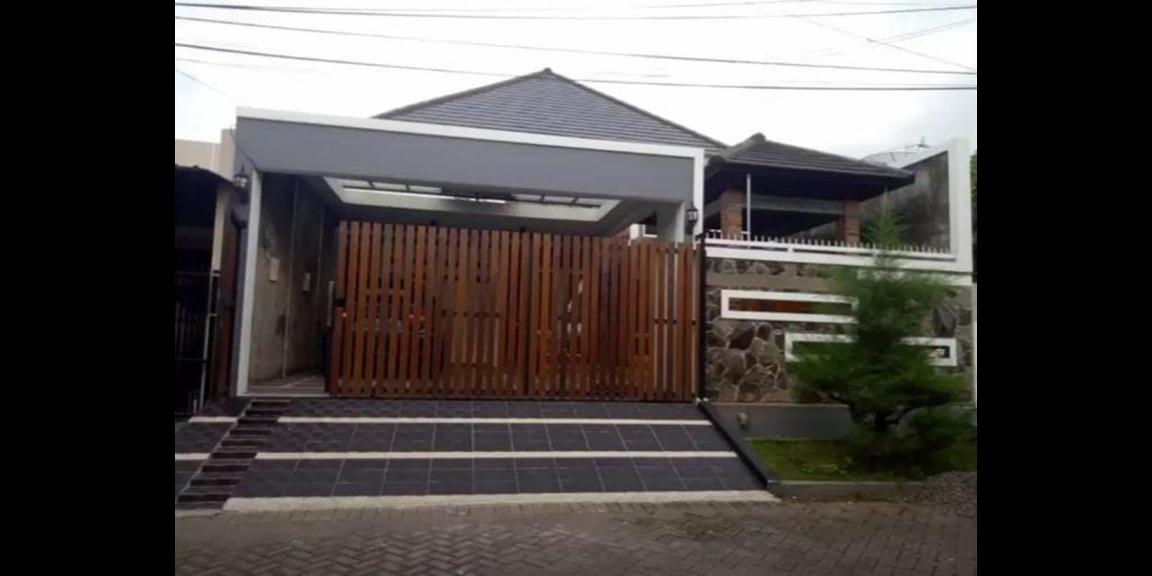 Jual Rumah Sangat Bagus di Tenggilis Utara Kota Surabaya Jual Rumah Sangat Bagus di Tenggilis Utara Kota Surabaya