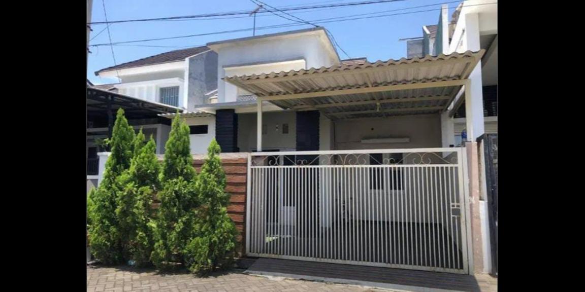 Rumah Murah Sangat Bagus di Perumahan Royal Park Rumah Murah Sangat Bagus di Perumahan Royal Park