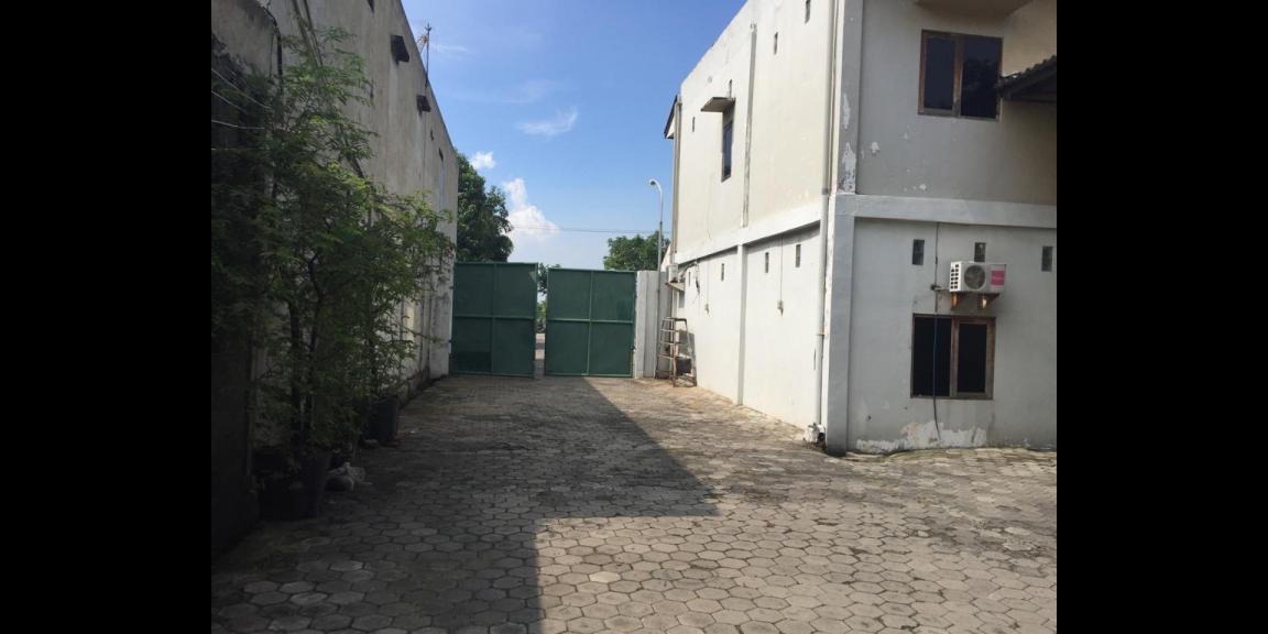 Dijual Gudang Strategis Nol Jalan Protokol Gresik SHM Luas Tinggal Pakai Murah Dijual Gudang Strategis Nol Jalan Protokol Gresik SHM Luas Tinggal Pakai Murah