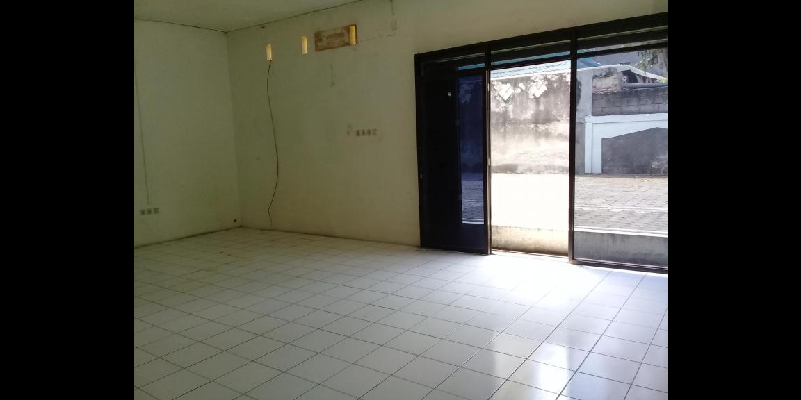 Dijual Gudang Strategis Nol Jalan Protokol Gresik SHM Luas Tinggal Pakai Murah Dijual Gudang Strategis Nol Jalan Protokol Gresik SHM Luas Tinggal Pakai Murah