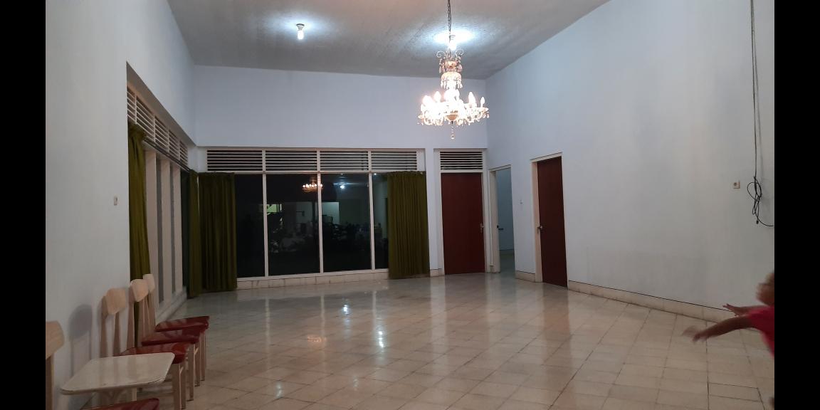 RUMAH UNTUK USAHA MADIUN KOTA STRATEGIS DI JALAN PROTOKOL RUMAH UNTUK USAHA MADIUN KOTA STRATEGIS DI JALAN PROTOKOL