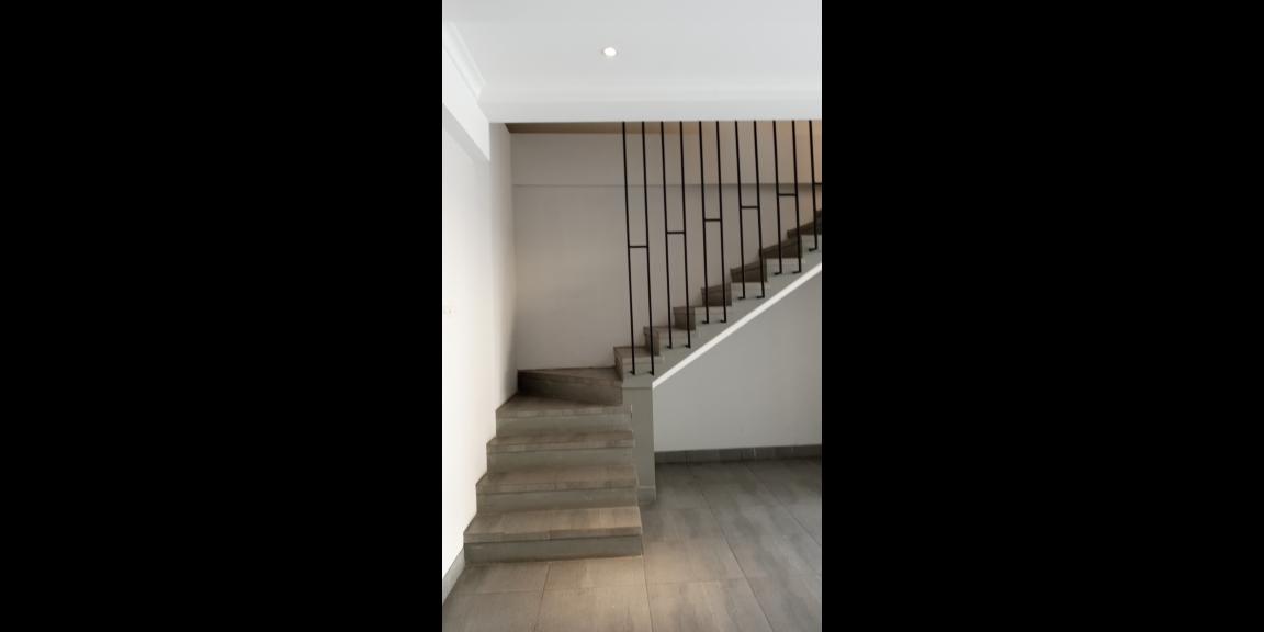 Rumah Besar Modern Di Cilandak Jakarta Selatan Siap Huni Rumah Besar Modern Di Cilandak Jakarta Selatan Siap Huni