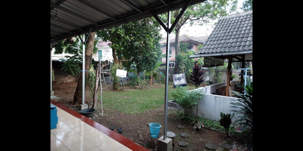 Rumah ASRI di Kav.BNI, Jati Cempaka masih berpohonan Rumah ASRI di Kav.BNI, Jati Cempaka masih berpohonan