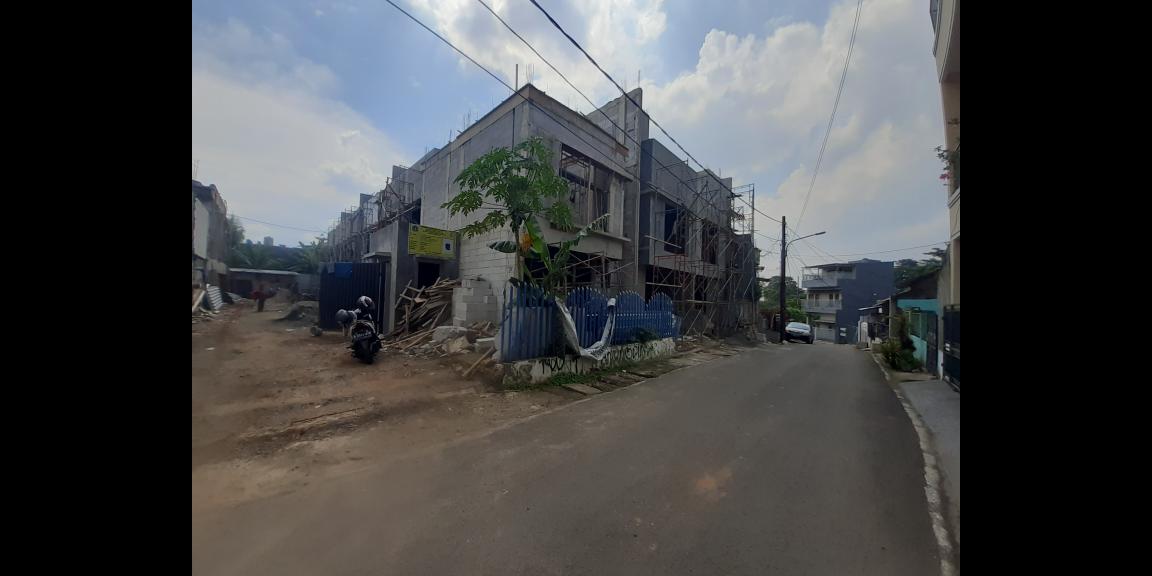 Hunian town house cawang residence ada rooftopnya Hunian town house cawang residence ada rooftopnya