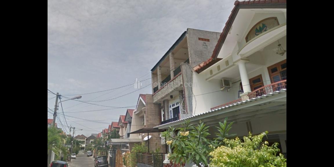 Dijual Rumah 3 Lantai di Dharmahusada Mas, Surabaya Dijual Rumah 3 Lantai di Dharmahusada Mas, Surabaya