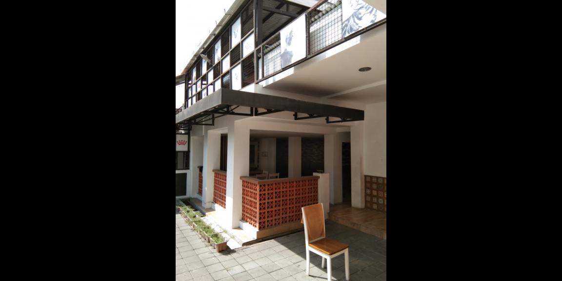 STRATEGIS DI TENGAH KOTA! GEDUNG 2 LANTAI COCOK UNTUK APA AJA Lokasi di ekat Mandala Krida STRATEGIS DI TENGAH KOTA! GEDUNG 2 LANTAI COCOK UNTUK APA AJA Lokasi di ekat Mandala Krida