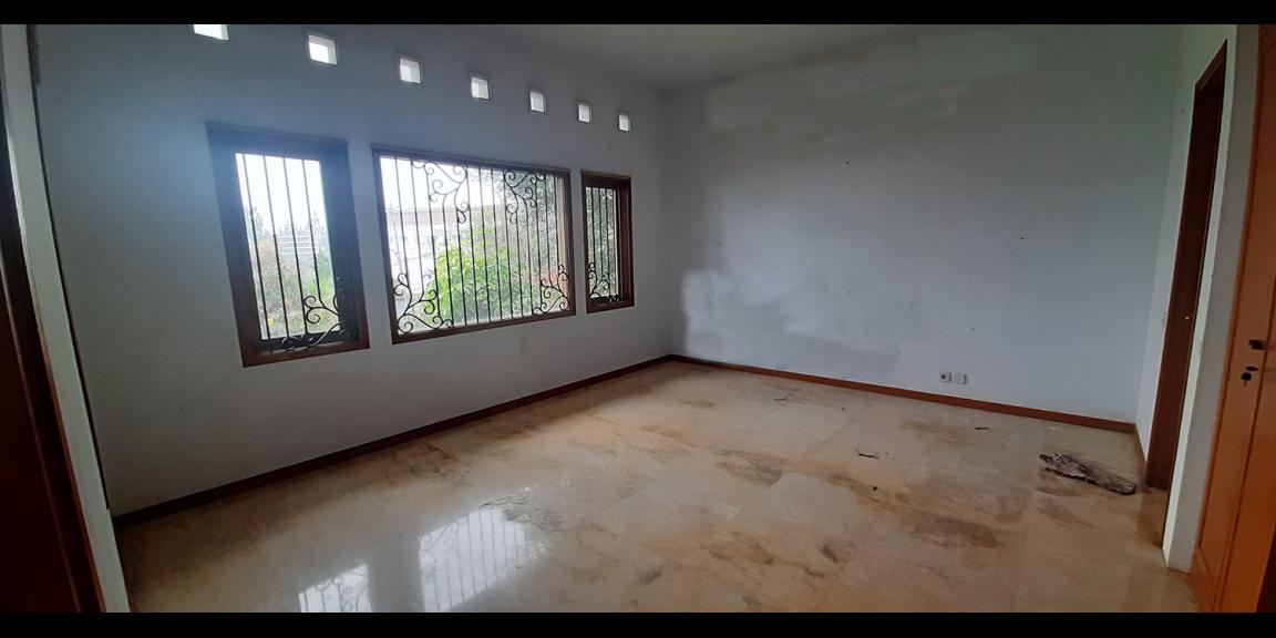 RUMAH 3 LANTAI DENGAN ROOFTOP VIEW KOTA BANDUNG KAWASAN DAGO BANDUNG RUMAH 3 LANTAI DENGAN ROOFTOP VIEW KOTA BANDUNG KAWASAN DAGO BANDUNG