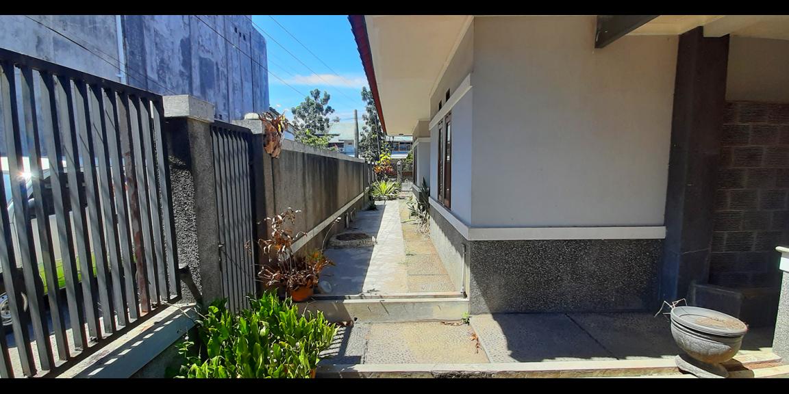 RUMAH MEWAH MAIN ROAD ARCAMANIK KOTA BANDUNG RUMAH MEWAH MAIN ROAD ARCAMANIK KOTA BANDUNG