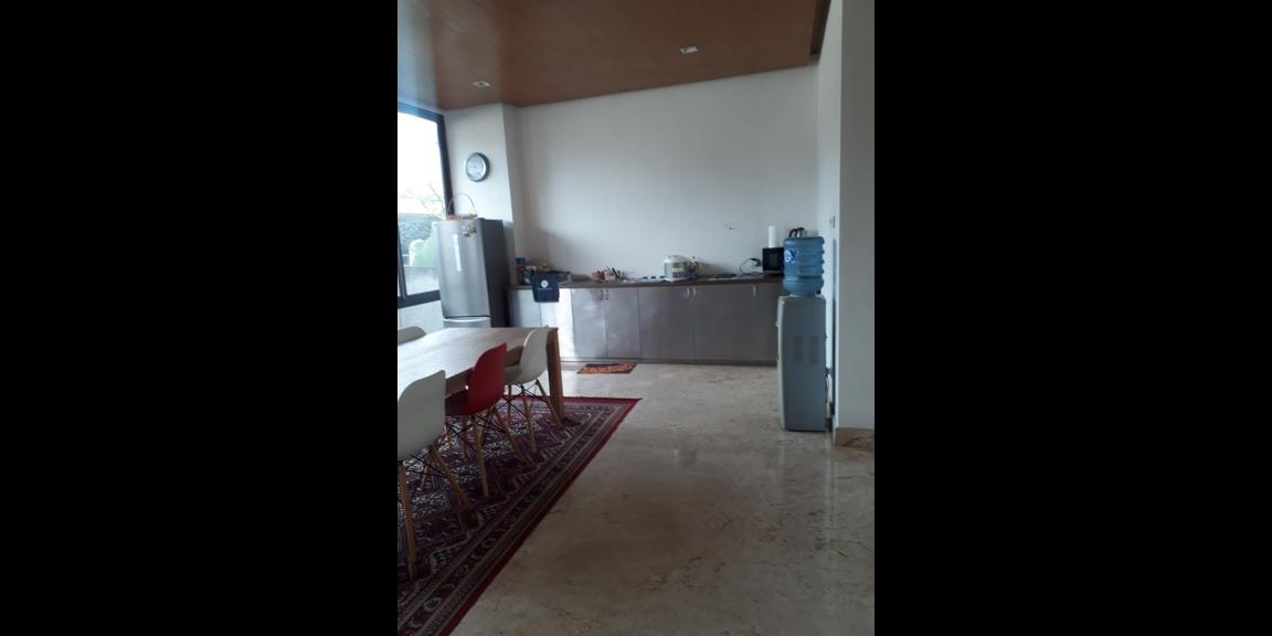 Dijual murah Town House 3 Lt NCasa Jakarta Selatan. Dijual murah Town House 3 Lt NCasa Jakarta Selatan.