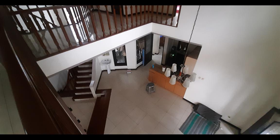 RUMAH DUA LANTAI GAYA KONTEMPORER SIAP HUNI DI DAGO ASRI KOTA BANDUNG RUMAH DUA LANTAI GAYA KONTEMPORER SIAP HUNI DI DAGO ASRI KOTA BANDUNG