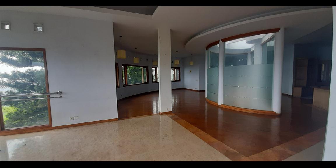 RUMAH 3 LANTAI DENGAN ROOFTOP VIEW KOTA BANDUNG KAWASAN DAGO BANDUNG RUMAH 3 LANTAI DENGAN ROOFTOP VIEW KOTA BANDUNG KAWASAN DAGO BANDUNG