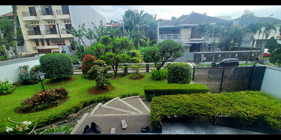 RUMAH DUA LANTAI GAYA KONTEMPORER SIAP HUNI DI DAGO ASRI KOTA BANDUNG RUMAH DUA LANTAI GAYA KONTEMPORER SIAP HUNI DI DAGO ASRI KOTA BANDUNG