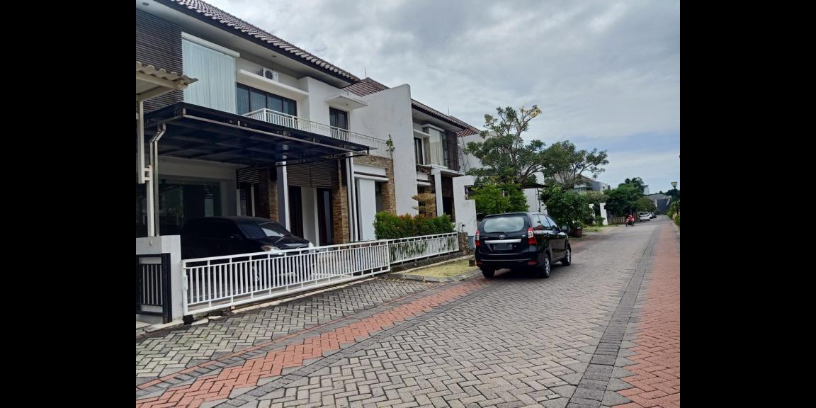 Rumah Mewah Minimalis Strategis di Kertajaya Indah Regency Rumah Mewah Minimalis Strategis di Kertajaya Indah Regency