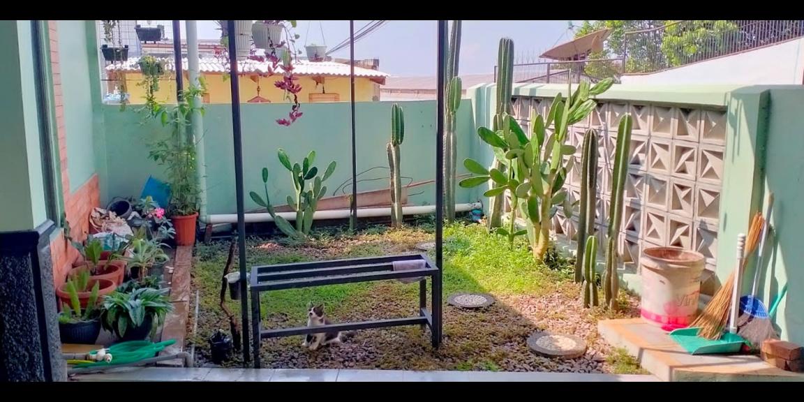 RUMAH MINIMALIS DI SINDANGLAYA BANDUNG RUMAH MINIMALIS DI SINDANGLAYA BANDUNG