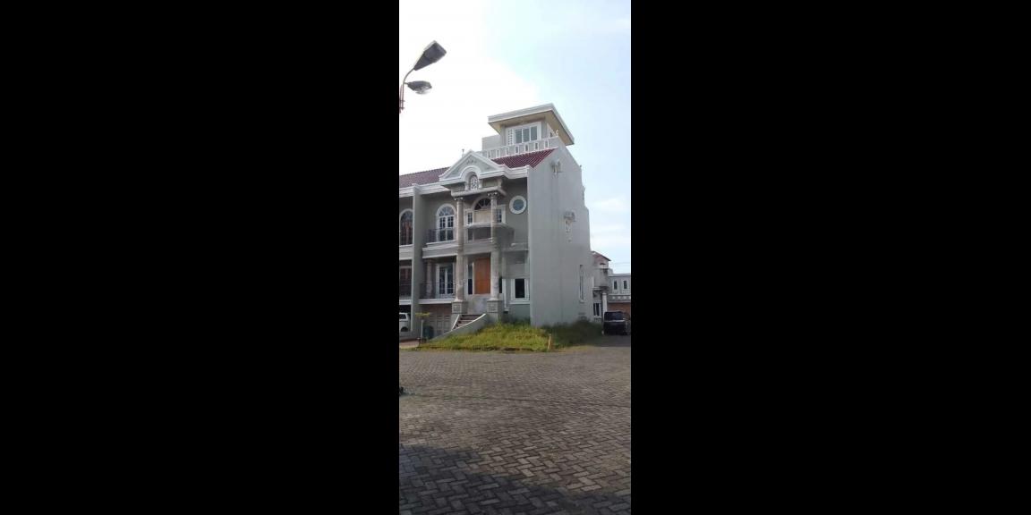 Jual Rumah Mewah dan Siap Huni 2 Lantai di Medan Barat Jual Rumah Mewah dan Siap Huni 2 Lantai di Medan Barat