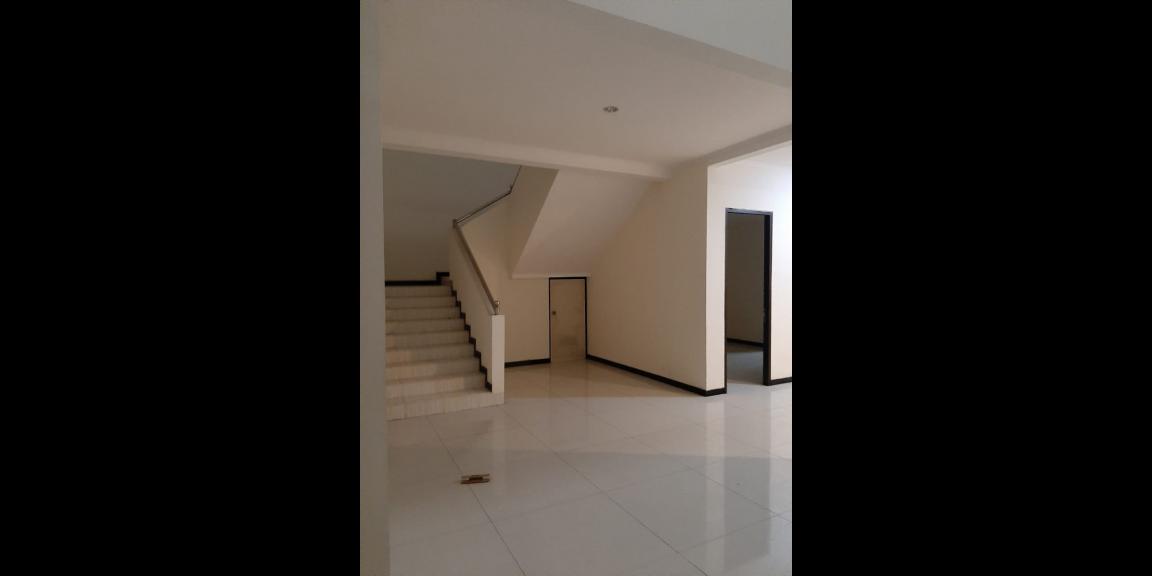 Jual Rumah Baru Kosong Jalan Kupang Baru Kota Surabaya Jual Rumah Baru Kosong Jalan Kupang Baru Kota Surabaya