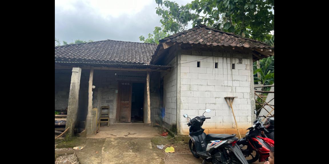 Tanah Bonus Rumah Siap Huni 1678m2 375Jt Karanganyar Tanah Bonus Rumah Siap Huni 1678m2 375Jt Karanganyar