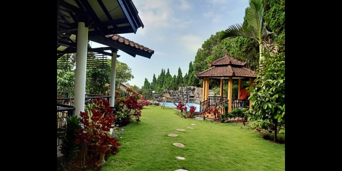 Jual Villa Grand Trawas SHM Siap Huni di Mojokerto Jual Villa Grand Trawas SHM Siap Huni di Mojokerto