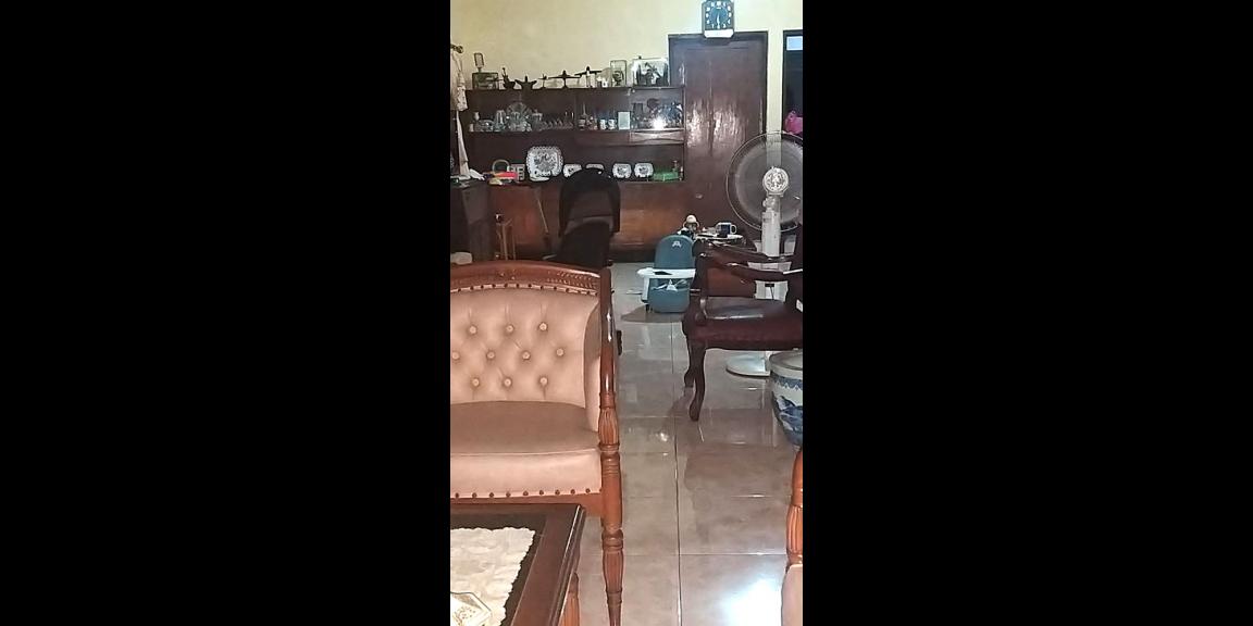 RUMAH HITUNG TANAH LUAS 350 M2 DI SAYAP JL. KH. ABD. SYAFEI DEKAT STASIUN TEBET JAKARTA SELATAN RUMAH HITUNG TANAH LUAS 350 M2 DI SAYAP JL. KH. ABD. SYAFEI DEKAT STASIUN TEBET JAKARTA SELATAN