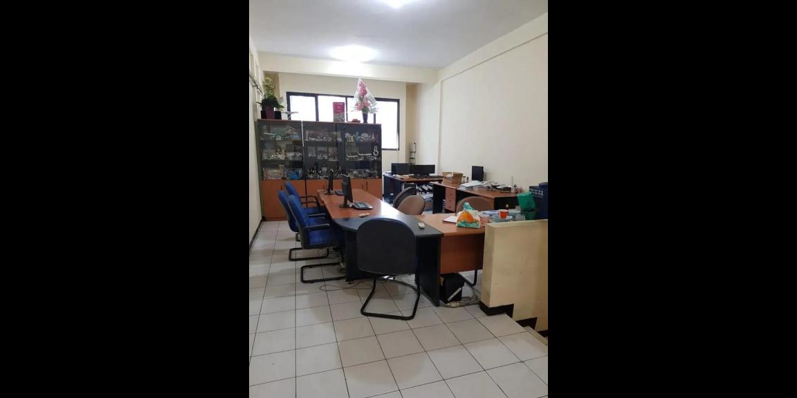 Jual Ruko 3 Lantai Strategis Kawasan Klampis Jaya Surabaya Jual Ruko 3 Lantai Strategis Kawasan Klampis Jaya Surabaya