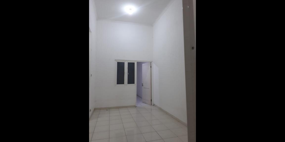 Jual Rumah di Perumahan Puri Mas Legian Surabaya Murah Jual Rumah di Perumahan Puri Mas Legian Surabaya Murah