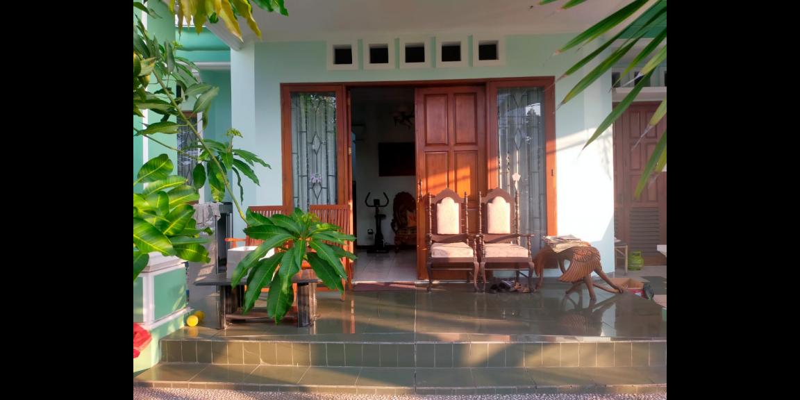 Rumah Mewah Siap Huni di Baruk Utara Daerah Rungkut Surabaya Rumah Mewah Siap Huni di Baruk Utara Daerah Rungkut Surabaya