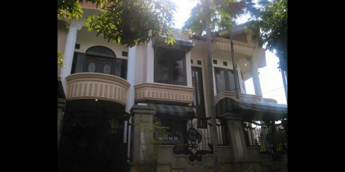 Rumah Kost Mewah Tiga Lantai di Bukit Cemara Tujuh Kota Malang Rumah Kost Mewah Tiga Lantai di Bukit Cemara Tujuh Kota Malang