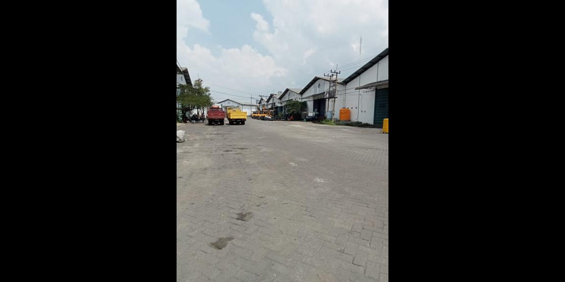 Sewa Gudang Bagus di Pergudangan Angtropolis Surabaya Sewa Gudang Bagus di Pergudangan Angtropolis Surabaya