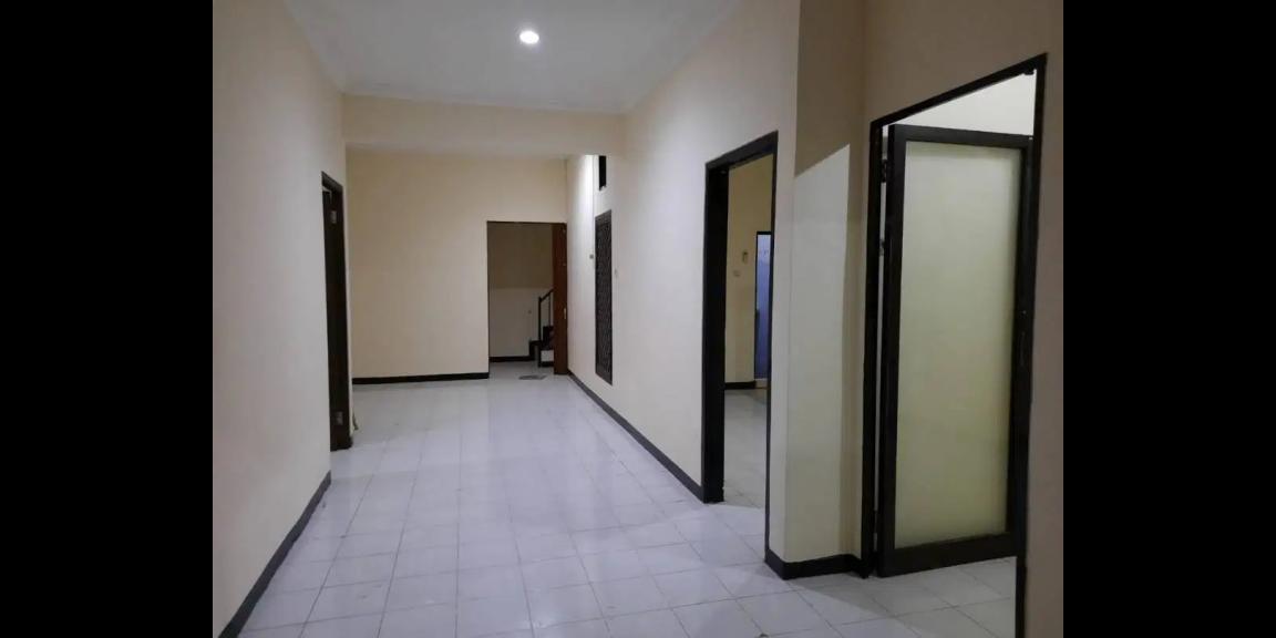 Rumah Rungkut Mapan Tengah SHM di Kota Surabaya Siap Huni Rumah Rungkut Mapan Tengah SHM di Kota Surabaya Siap Huni