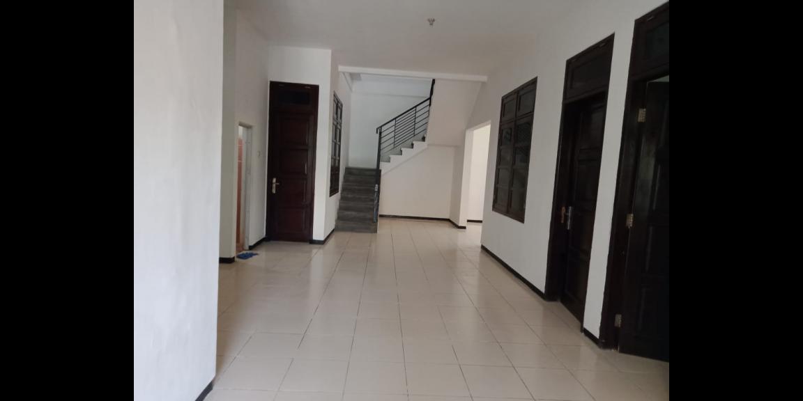 Jual Rumah Sangat Bagus Wisma Permai Barat Surabaya Jual Rumah Sangat Bagus Wisma Permai Barat Surabaya