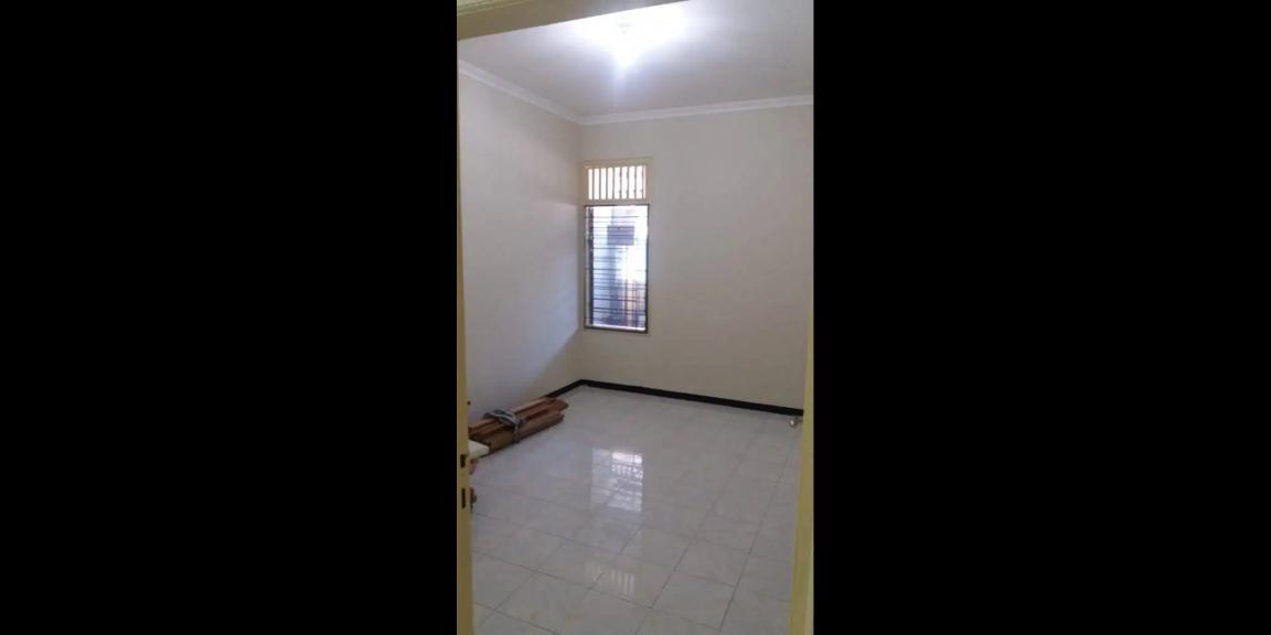 Jual Rumah Kosong Semolowaru Elok Shm di Surabaya Jual Rumah Kosong Semolowaru Elok Shm di Surabaya