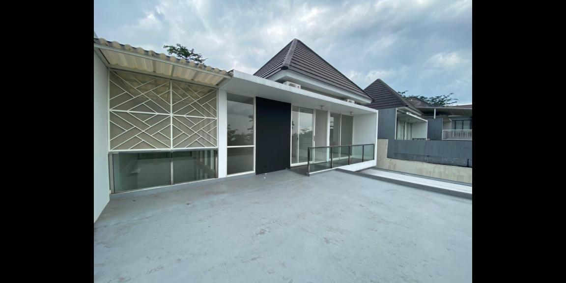 Villa Baru Gress Sangat Mewah di Taman Dayu Prigen Villa Baru Gress Sangat Mewah di Taman Dayu Prigen