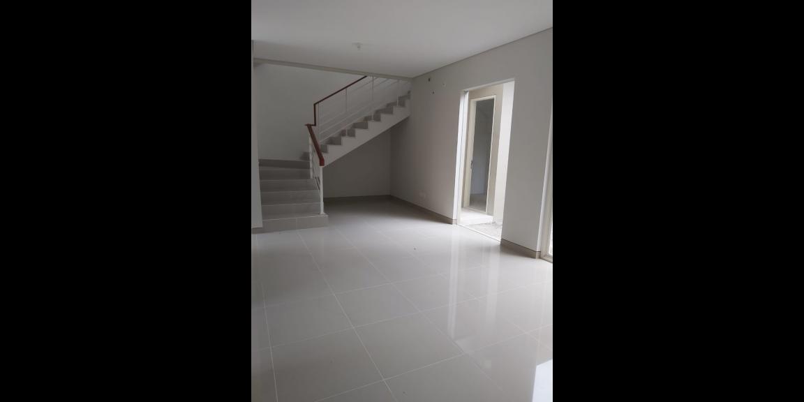 Rumah Bagus Kawasan Green Lake Citraland Dekat Unesa Rumah Bagus Kawasan Green Lake Citraland Dekat Unesa