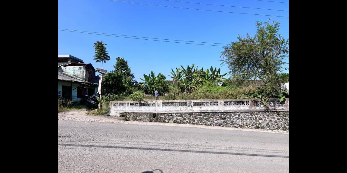 Tanah Strategis 930m² Tepi Jalan Raya Ngargoyoso Karanganyar Tanah Strategis 930m² Tepi Jalan Raya Ngargoyoso Karanganyar