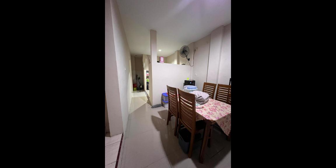 Jual Cepat Rumah Siap huni 2 lantai Manukan Tandes surabaya barat Jual Cepat Rumah Siap huni 2 lantai Manukan Tandes surabaya barat