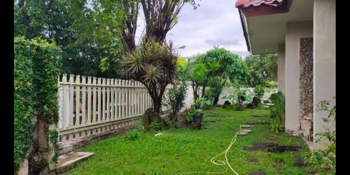 Jual Rumah Mewah Komplek Bintang Diponggo Kota Surabaya Jual Rumah Mewah Komplek Bintang Diponggo Kota Surabaya