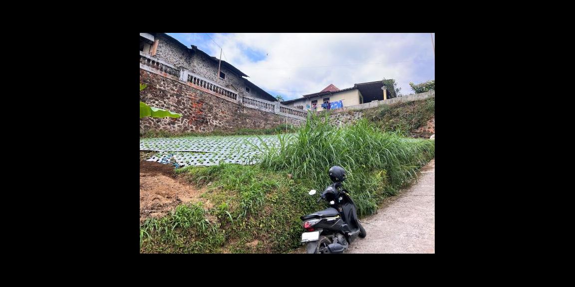 Tanah Dekat Bumi Perkemahan Kemuning Karanganyar Tanah Dekat Bumi Perkemahan Kemuning Karanganyar