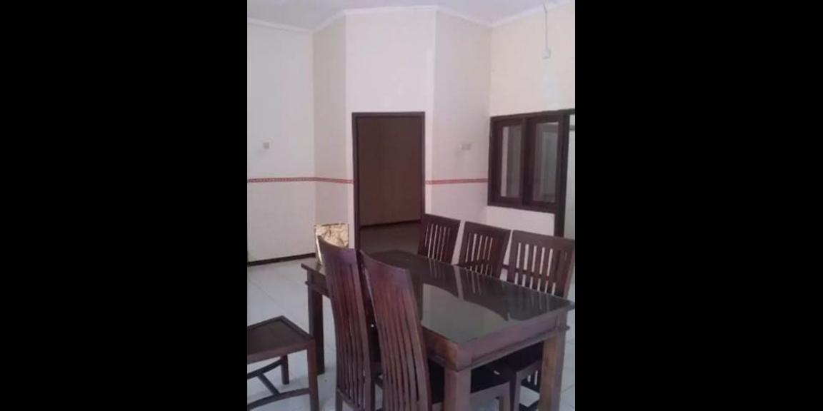 Sewa Rumah Daerah Kebraon di Kebraon Indah Timur Surabaya Sewa Rumah Daerah Kebraon di Kebraon Indah Timur Surabaya