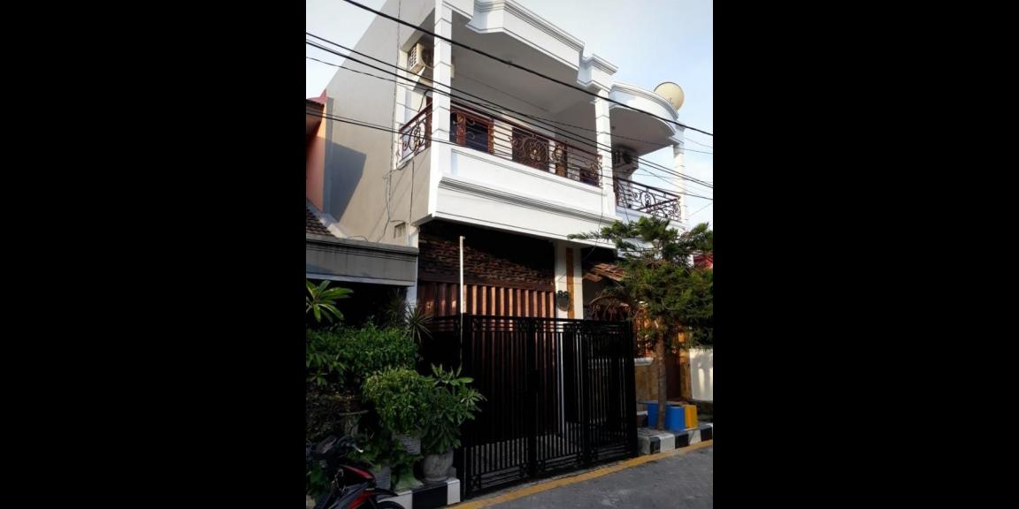 Jual Rumah Bagus SHM di Jalan Mulyosari Tengah Surabaya Jual Rumah Bagus SHM di Jalan Mulyosari Tengah Surabaya