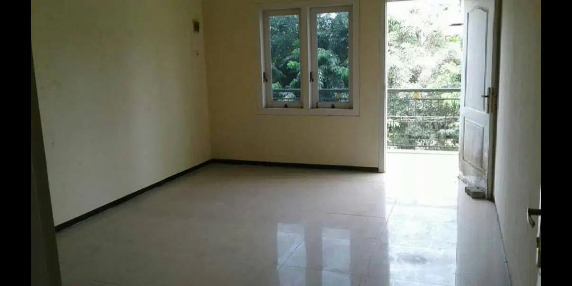 Jual Rumah Bagus 2 Lantai Rungkut Asri Tengah Surabaya Jual Rumah Bagus 2 Lantai Rungkut Asri Tengah Surabaya