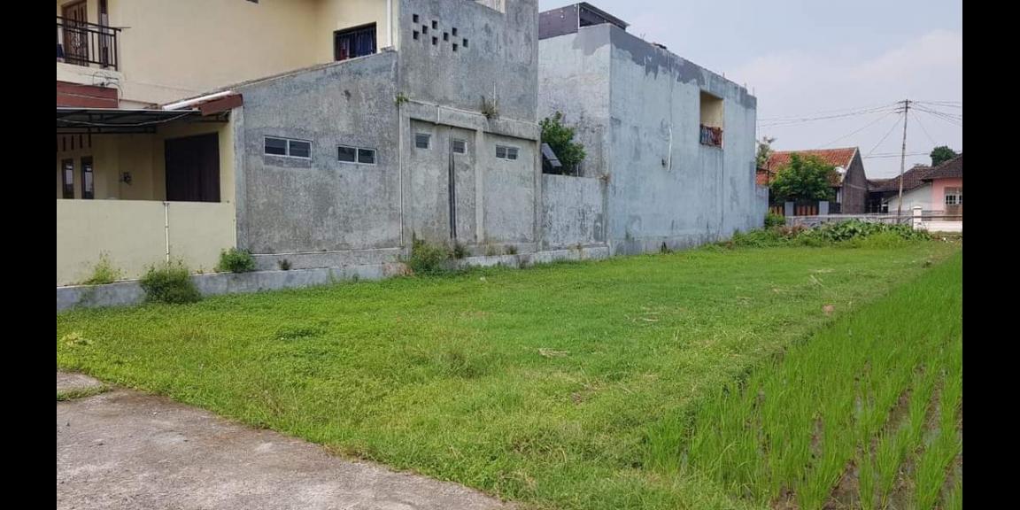 Super Strategis Tanah Datar 210m² Kota Karanganyar Super Strategis Tanah Datar 210m² Kota Karanganyar