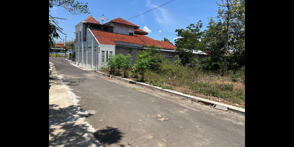 Tanah Datar Strategis 995m² Karanganyar Kota Tanah Datar Strategis 995m² Karanganyar Kota