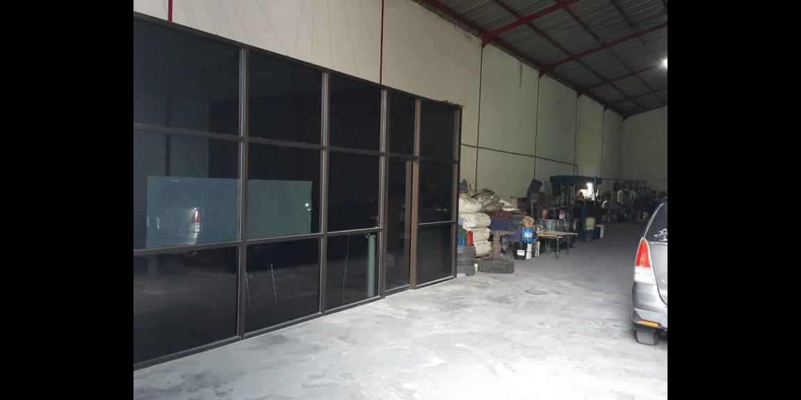 Gudang di Kawasan Pergudangan Meiko Abadi Sidoarjo Gudang di Kawasan Pergudangan Meiko Abadi Sidoarjo