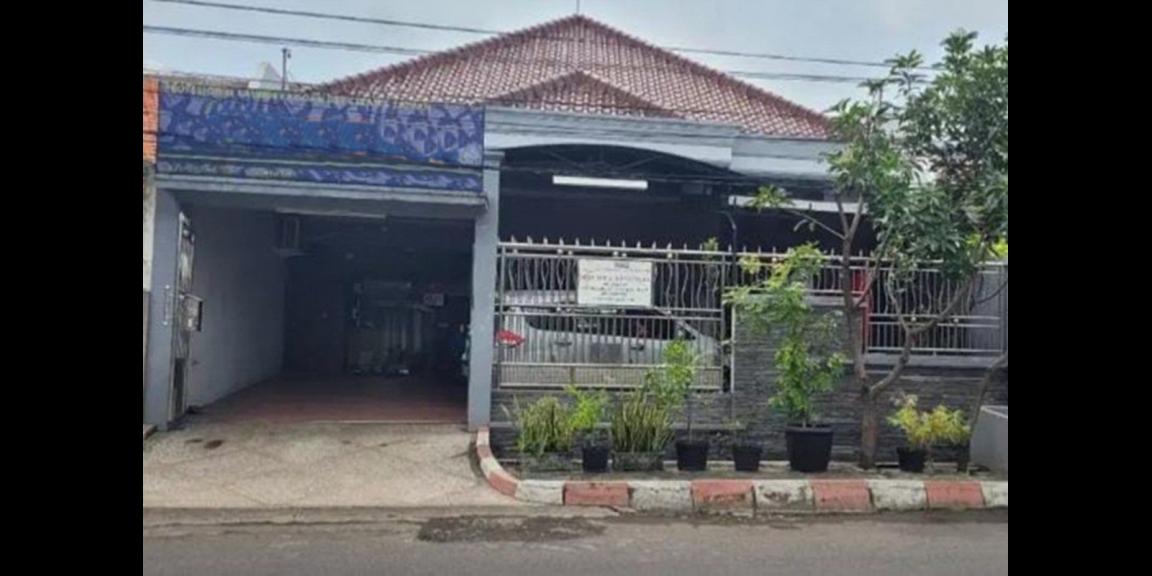 Jual Rumah Mewah di Jalan Gayungsari Kota Surabaya Jual Rumah Mewah di Jalan Gayungsari Kota Surabaya