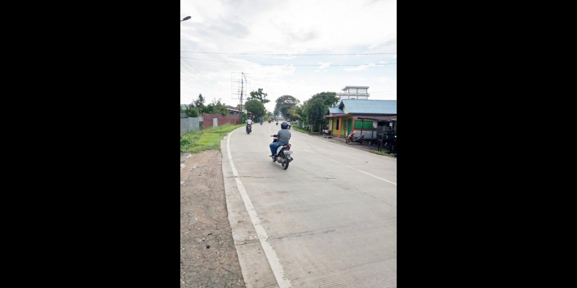 Gudang Khatulistiwa, Siantan, Pontianak, Kalimantan Barat Gudang Khatulistiwa, Siantan, Pontianak, Kalimantan Barat
