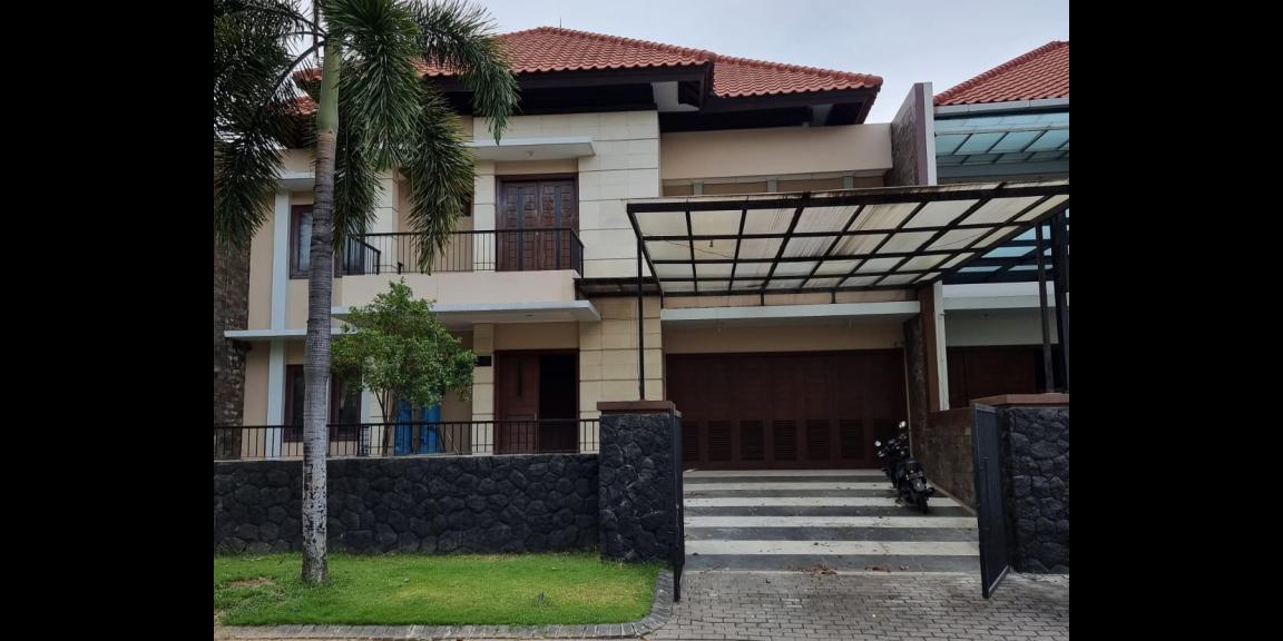 Rumah Graha Famili Surabaya | Great Home For Extended Family Rumah Graha Famili Surabaya | Great Home For Extended Family