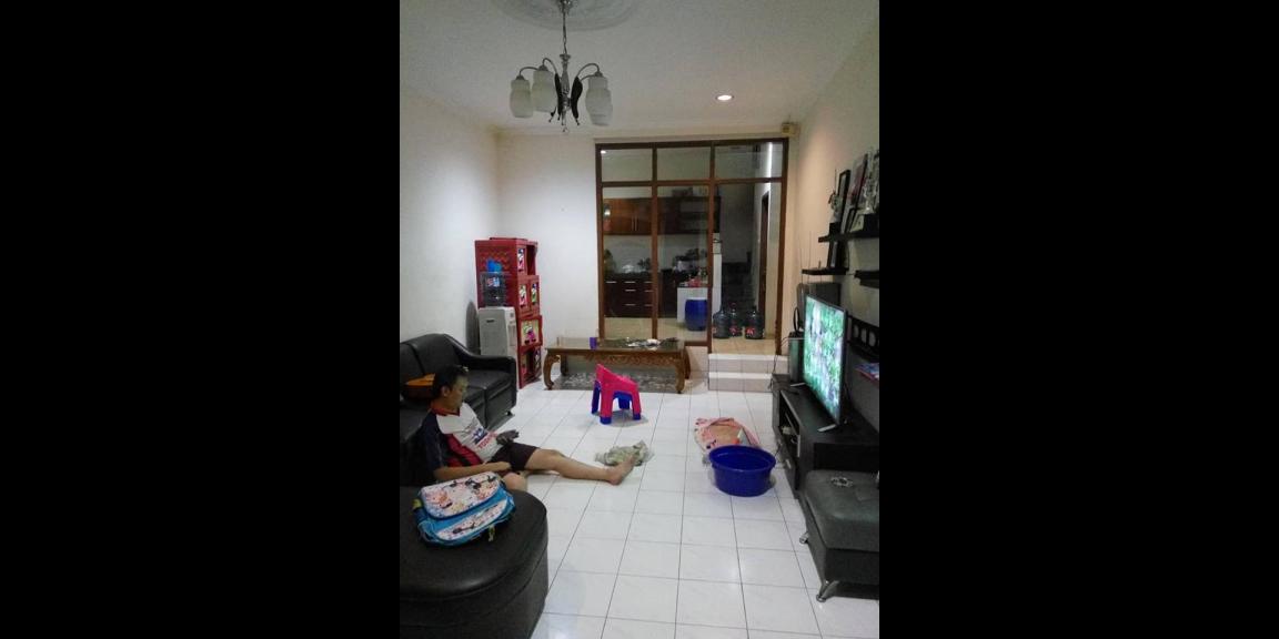 Rumah Nyaman dijual hanya 3 menit dr Tol Karang Tengah Rumah Nyaman dijual hanya 3 menit dr Tol Karang Tengah