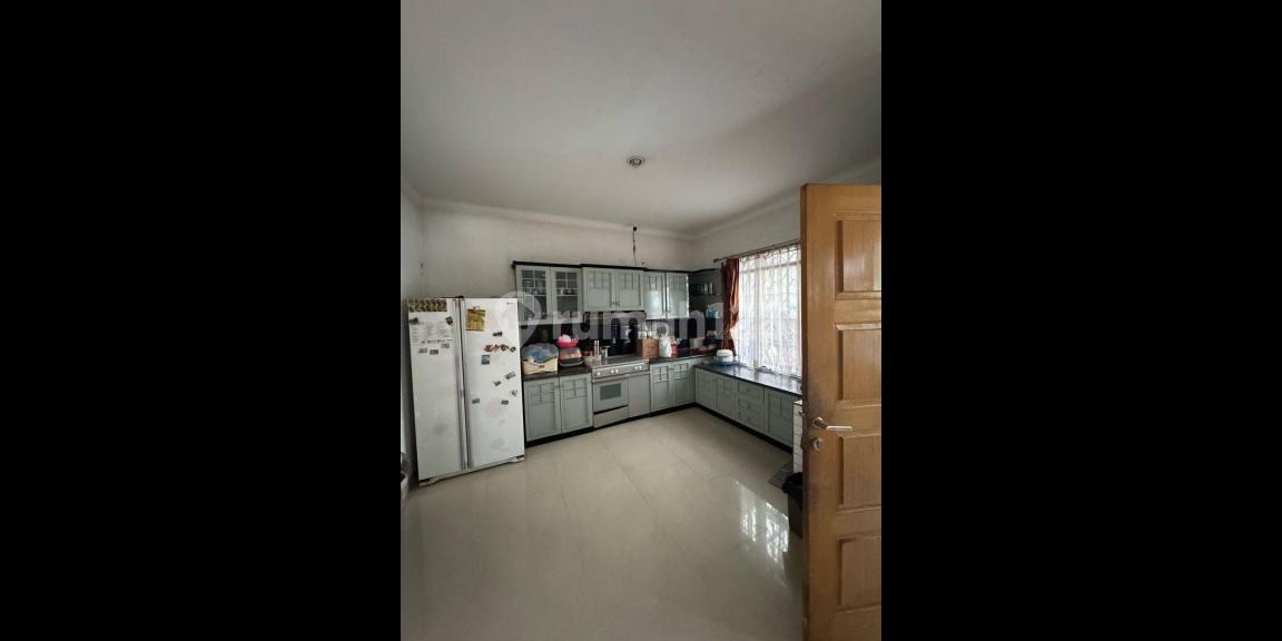 Dijual Rumah 2 Lantai di Golf Barat, Kota Bandung Dijual Rumah 2 Lantai di Golf Barat, Kota Bandung